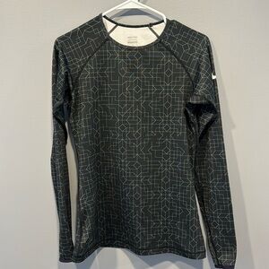 Nike Pro Thermal Top, Size Medium Women’s long sleeve active wear
